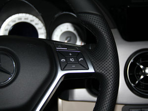 2015O° GLK 300 4MATIC r(sh) п؅^(q)