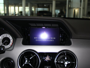 2015O° GLK 300 4MATIC r(sh) п؅^(q)