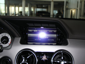 2015O° GLK 300 4MATIC r(sh) п؅^(q)