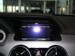 2015O° GLK 300 4MATIC r(sh) п؅^(q)