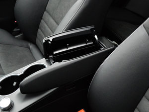 2015O° GLK 300 4MATIC r g