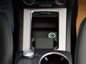 2015O° GLK 300 4MATIC r g