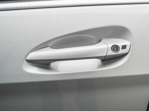 2015O° GLK 260 4MATIC Ӹ {T