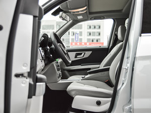 2015O° GLK 260 4MATIC Ӹ g