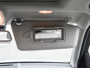 2015O° GLK 260 4MATIC Ӹ g