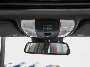 2015O° GLK 260 4MATIC r g