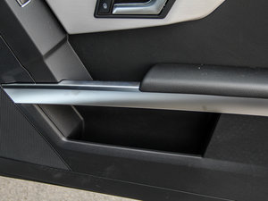 2015O° GLK 260 4MATIC r g