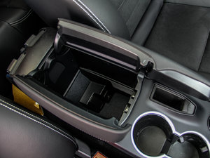 2015O° GLK 260 4MATIC r g