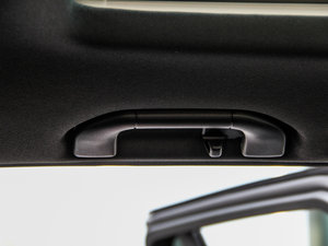 2015O° GLK 260 4MATIC r g