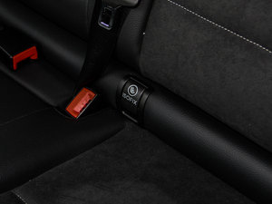 2015O° GLK 260 4MATIC r g