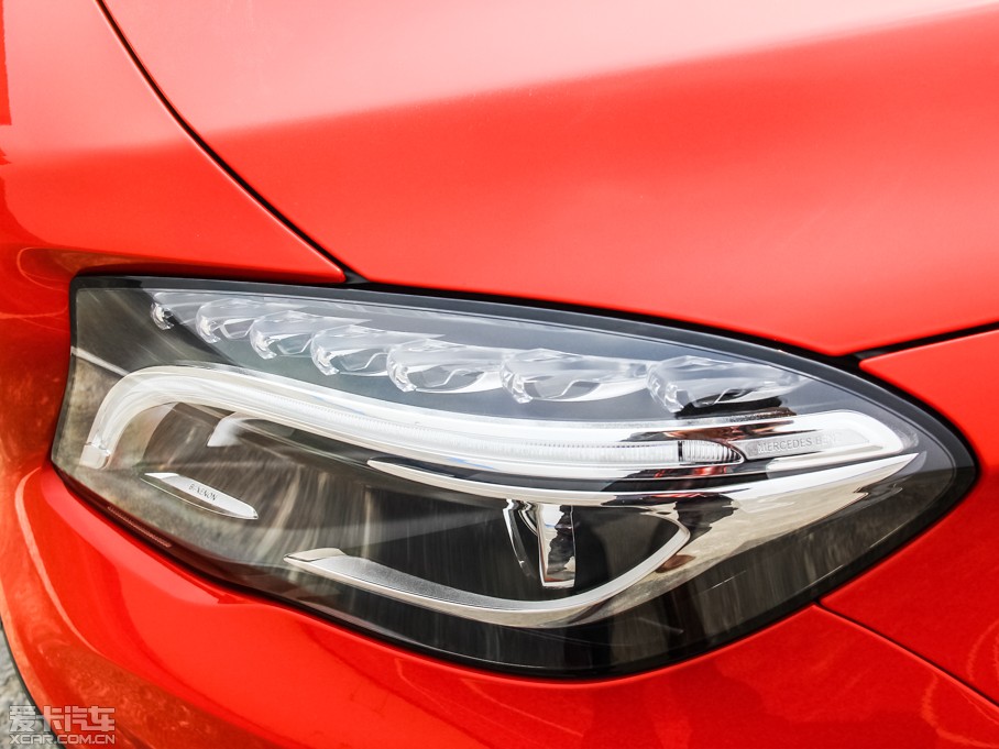 2015YGLA GLA 220 4MATIC A