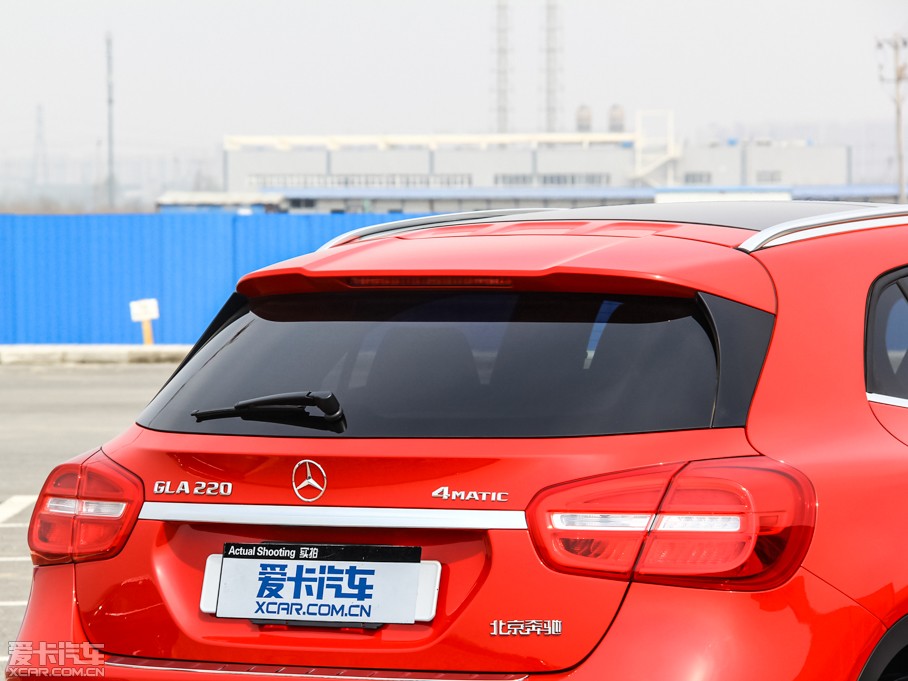 2015YGLA GLA 220 4MATIC A