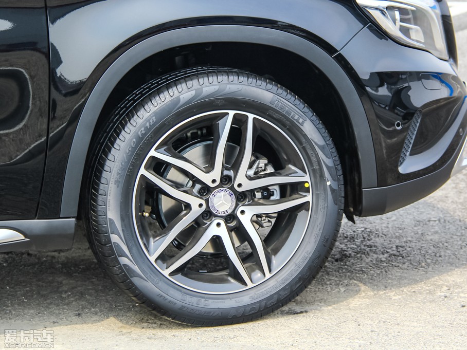 2015YGLA GLA 220 4MATIC A