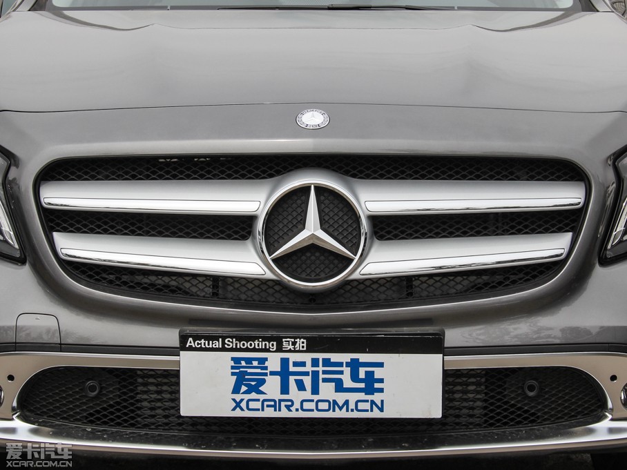 2015YGLA GLA 220 4MATIC r