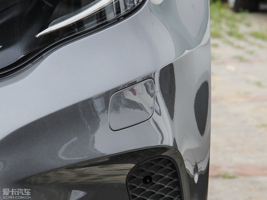 2015YGLA GLA 220 4MATIC r