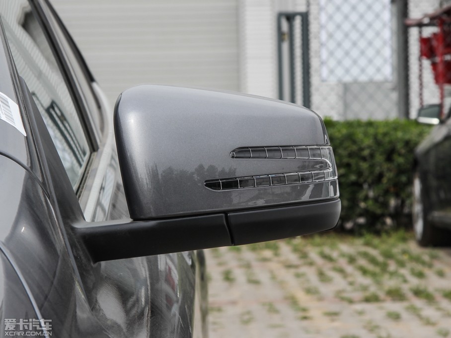 2015YGLA GLA 220 4MATIC r