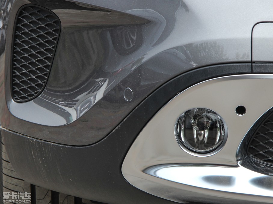 2015YGLA GLA 220 4MATIC r(sh)