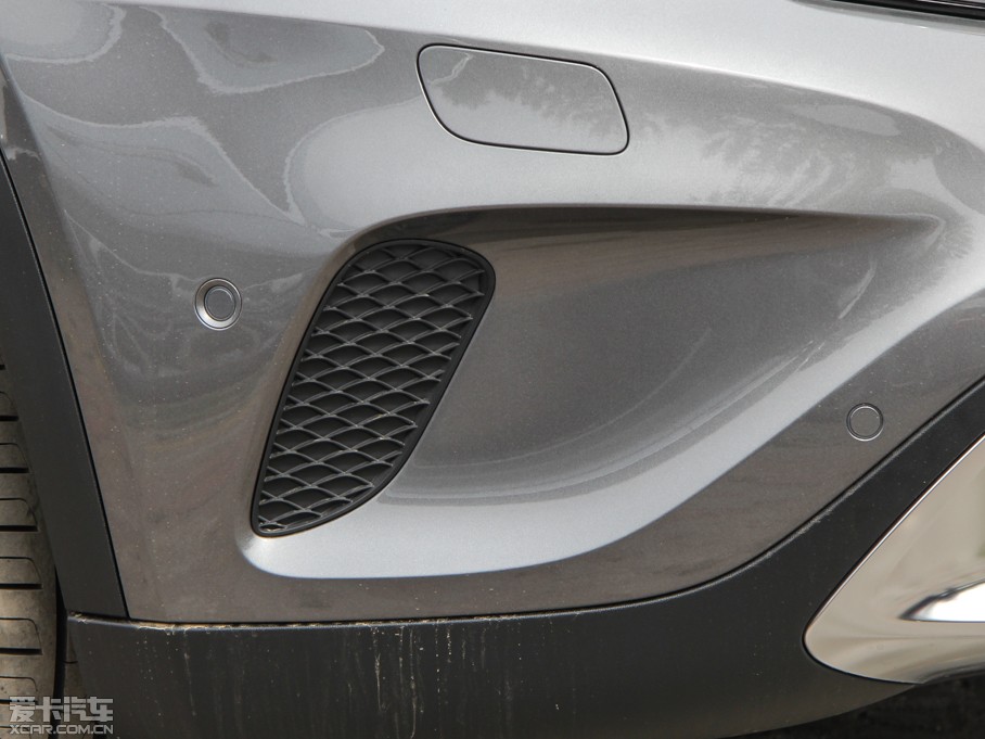 2015YGLA GLA 220 4MATIC r