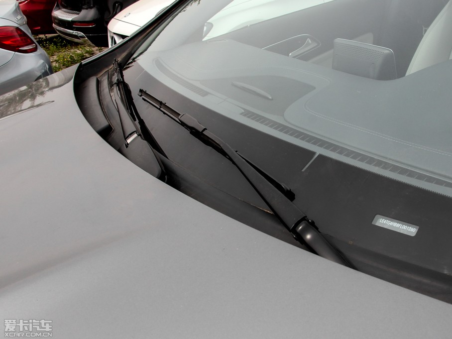 2015YGLA GLA 220 4MATIC r(sh)