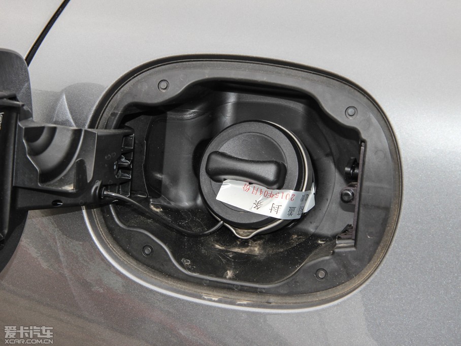 2015YGLA GLA 220 4MATIC r