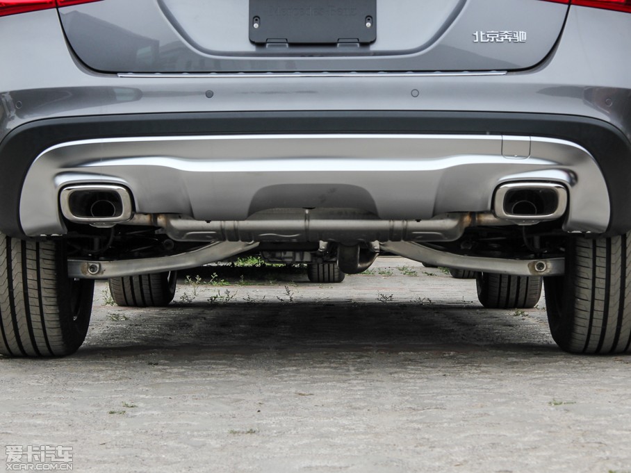 2015YGLA GLA 220 4MATIC r