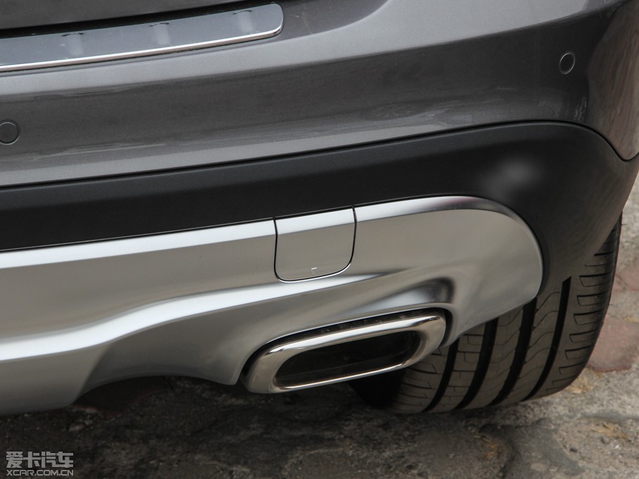 2015YGLA GLA 220 4MATIC r