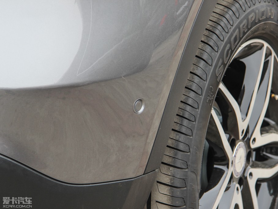 2015YGLA GLA 220 4MATIC r