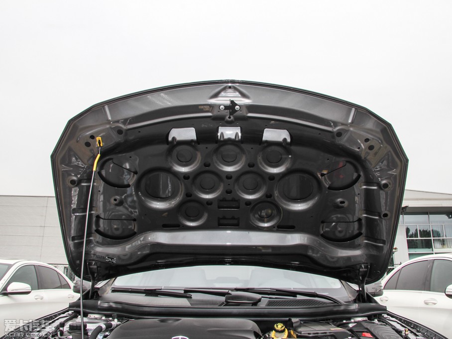 2015YGLA GLA 220 4MATIC r