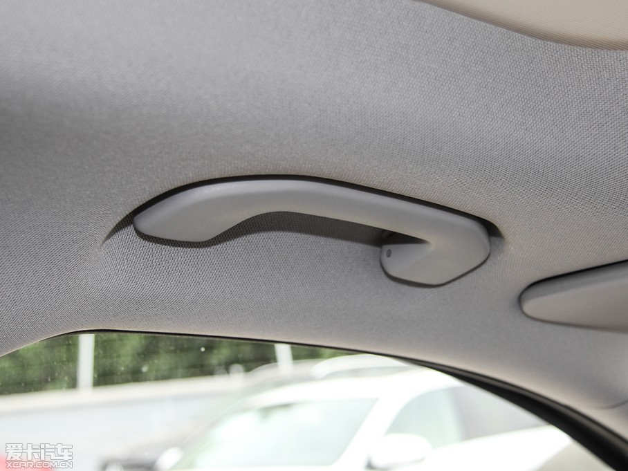 2015YGLA GLA 220 4MATIC r