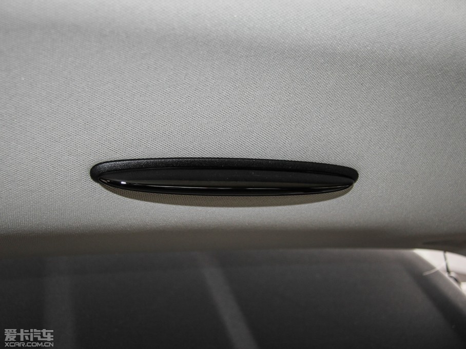 2015YGLA GLA 220 4MATIC r