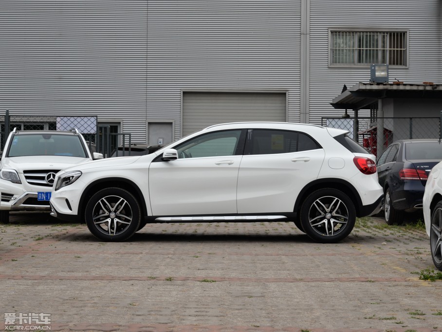 2015YGLA GLA 200 r