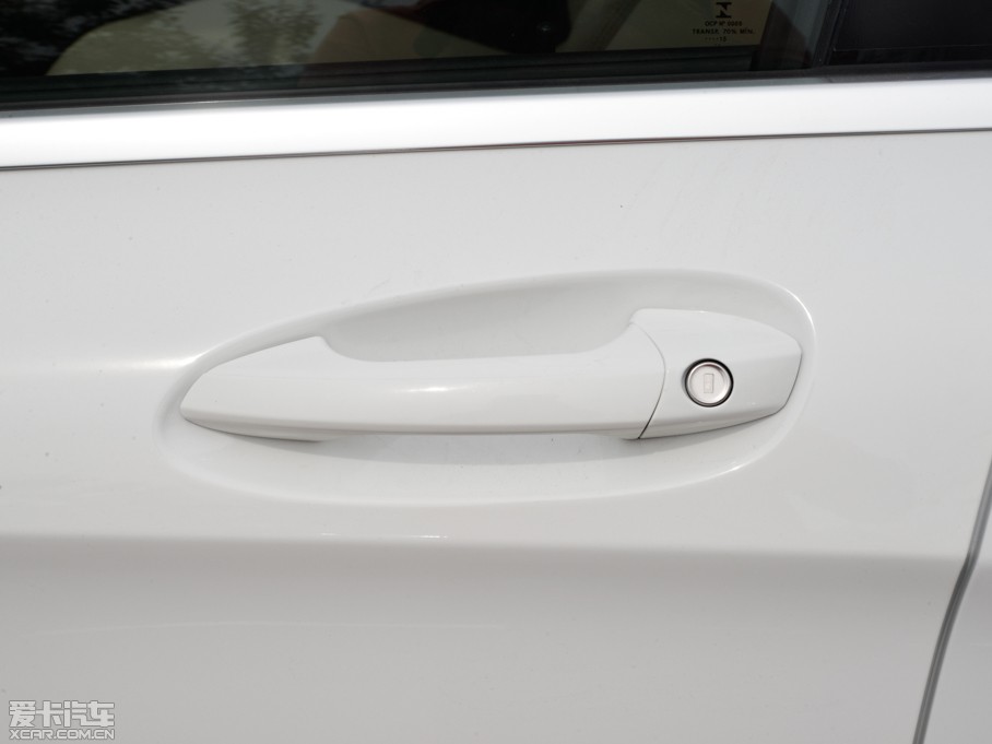 2015YGLA GLA 200 r