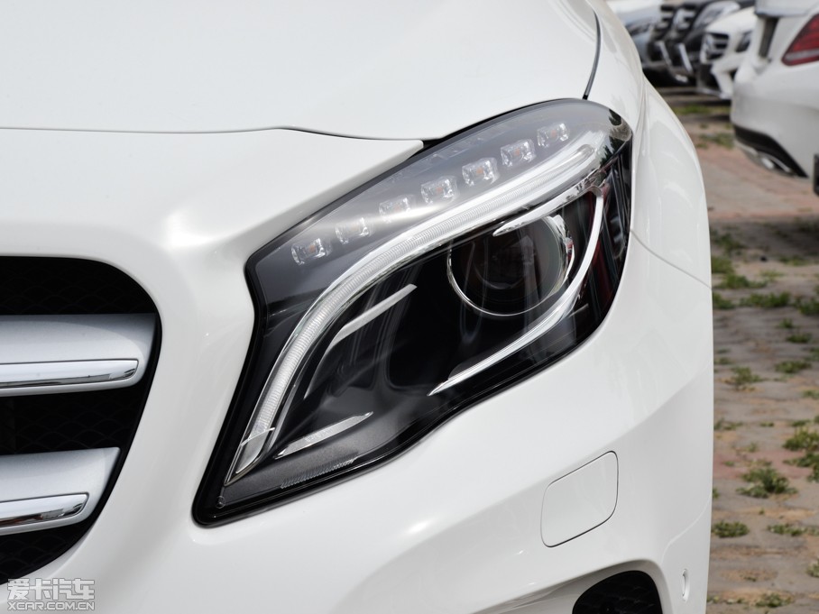 2015YGLA GLA 200 r