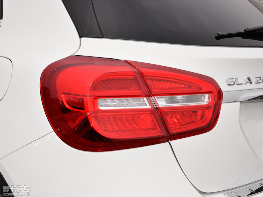 2015YGLA GLA 200 r