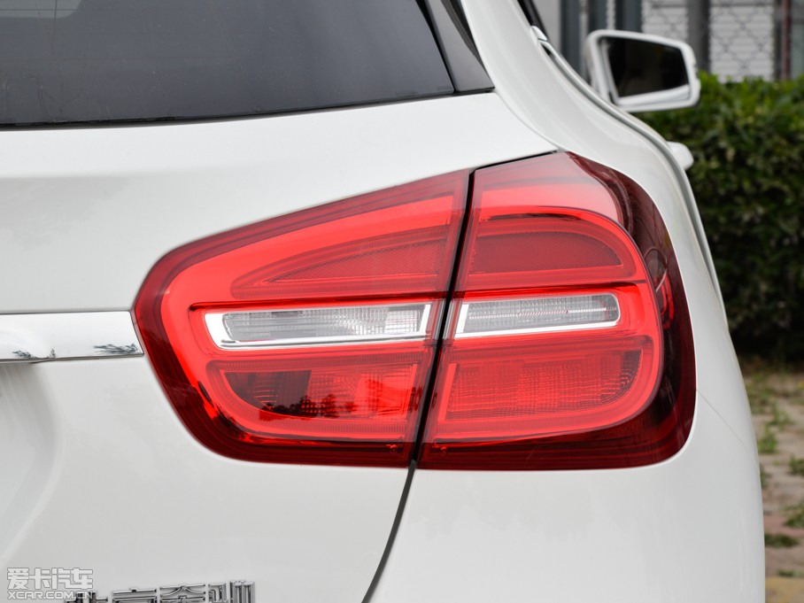 2015YGLA GLA 200 r