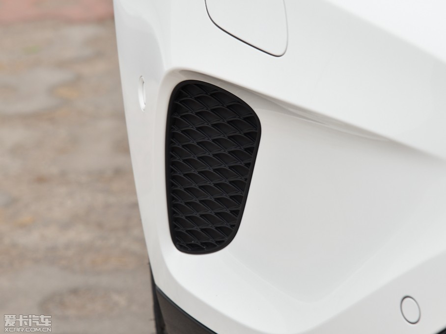 2015YGLA GLA 200 r