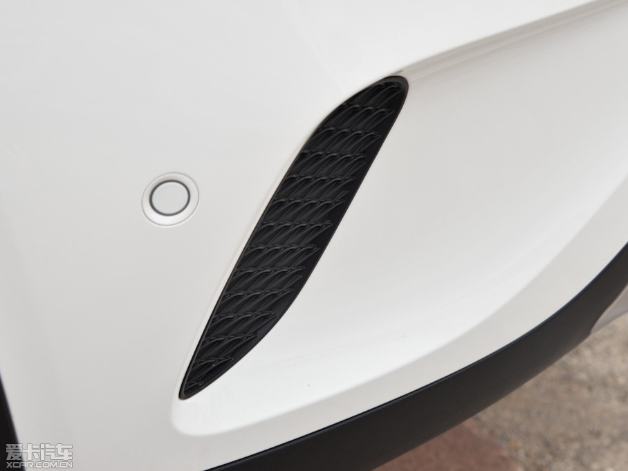 2015YGLA GLA 200 r(sh)