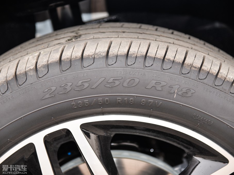 2015YGLA GLA 200 r