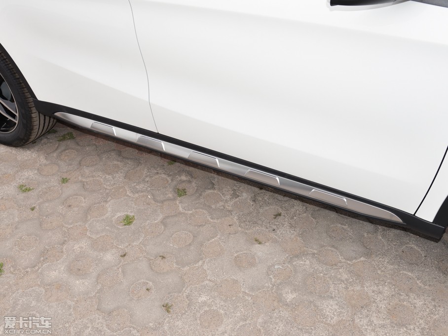 2015YGLA GLA 200 r