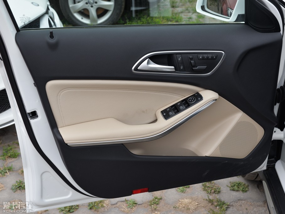 2015YGLA GLA 200 r