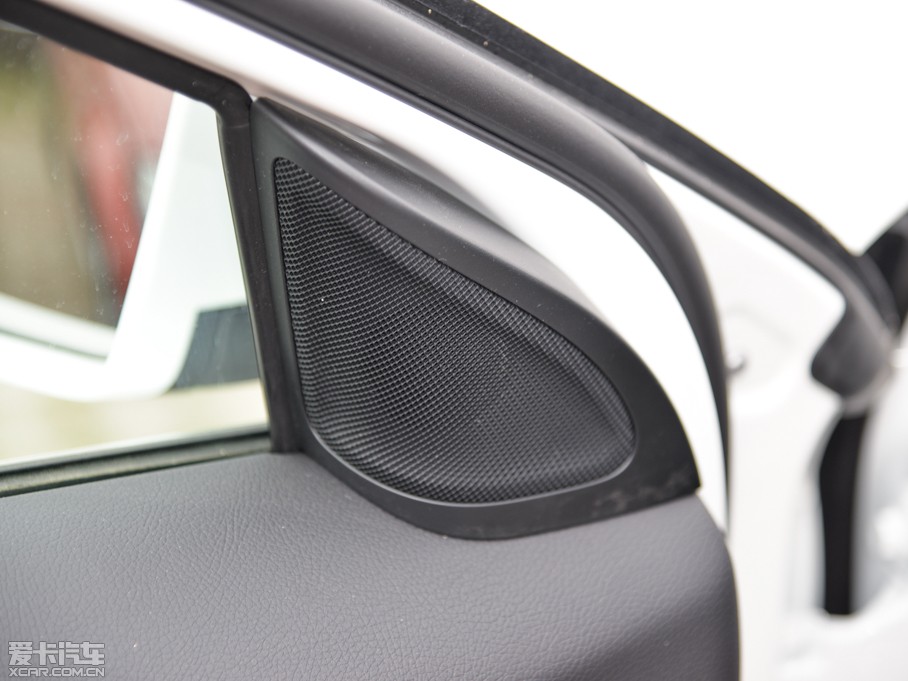 2015YGLA GLA 200 r