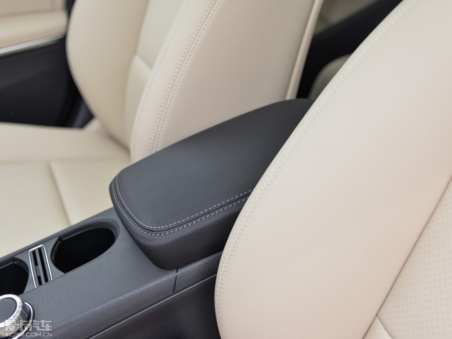 2015YGLA GLA 200 r