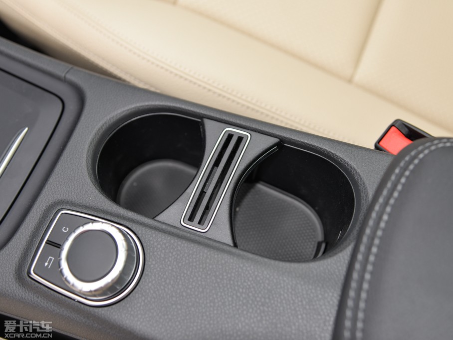 2015YGLA GLA 200 r(sh)