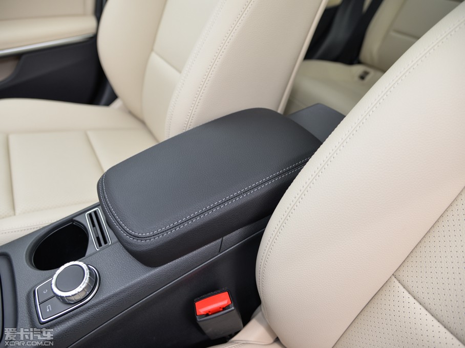 2015YGLA GLA 200 r