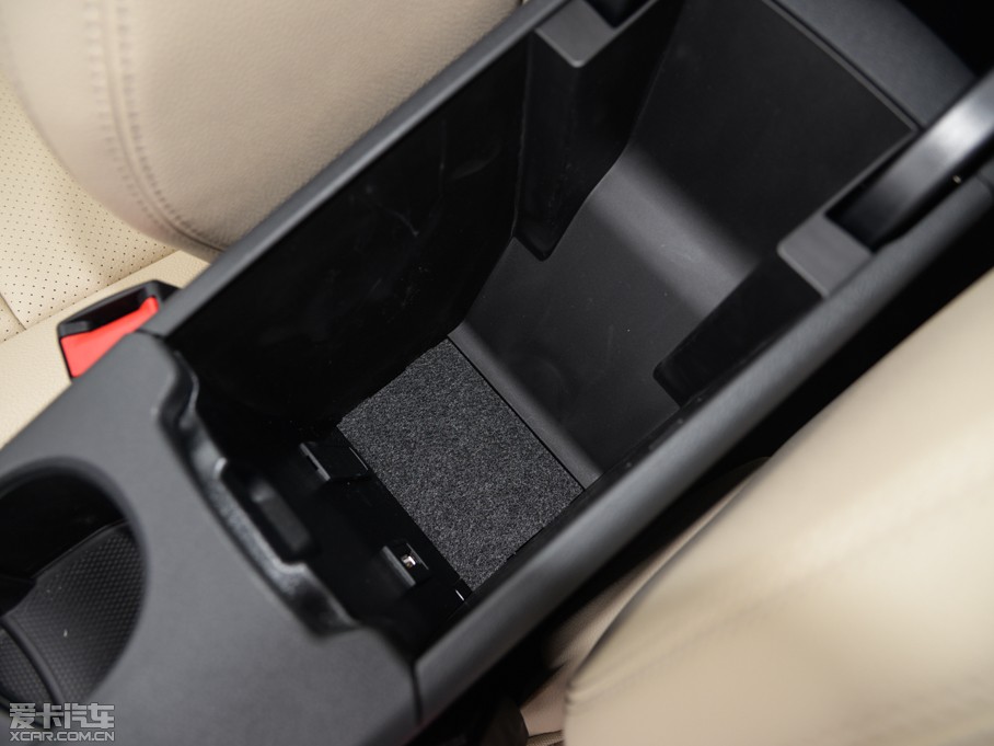 2015YGLA GLA 200 r