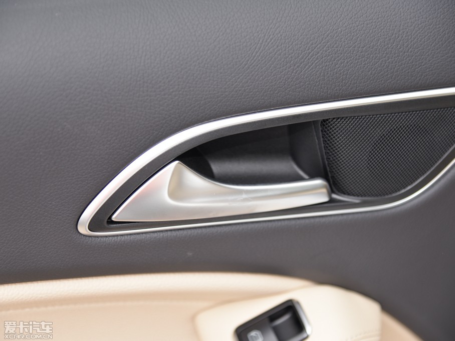 2015YGLA GLA 200 r