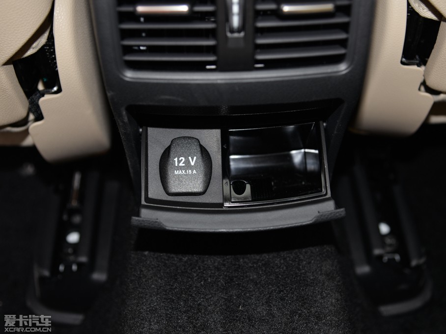 2015YGLA GLA 200 r