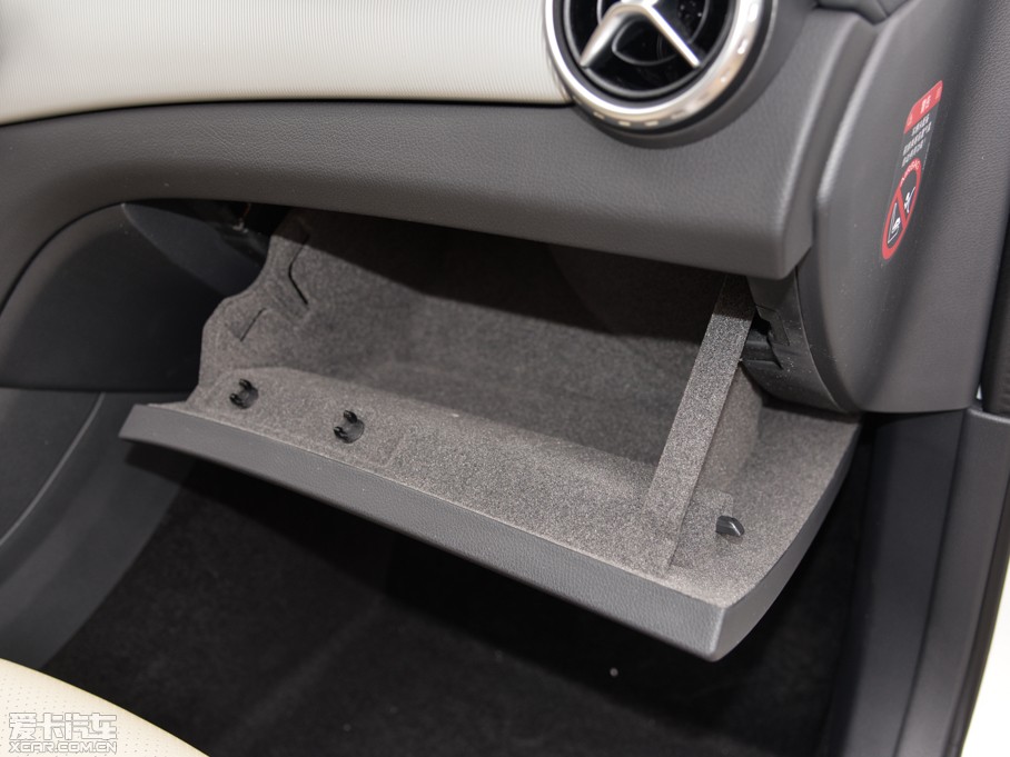 2015YGLA GLA 200 r(sh)