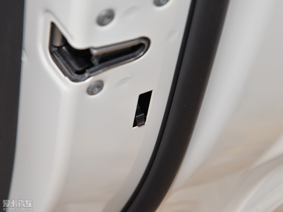 2015YGLA GLA 200 r