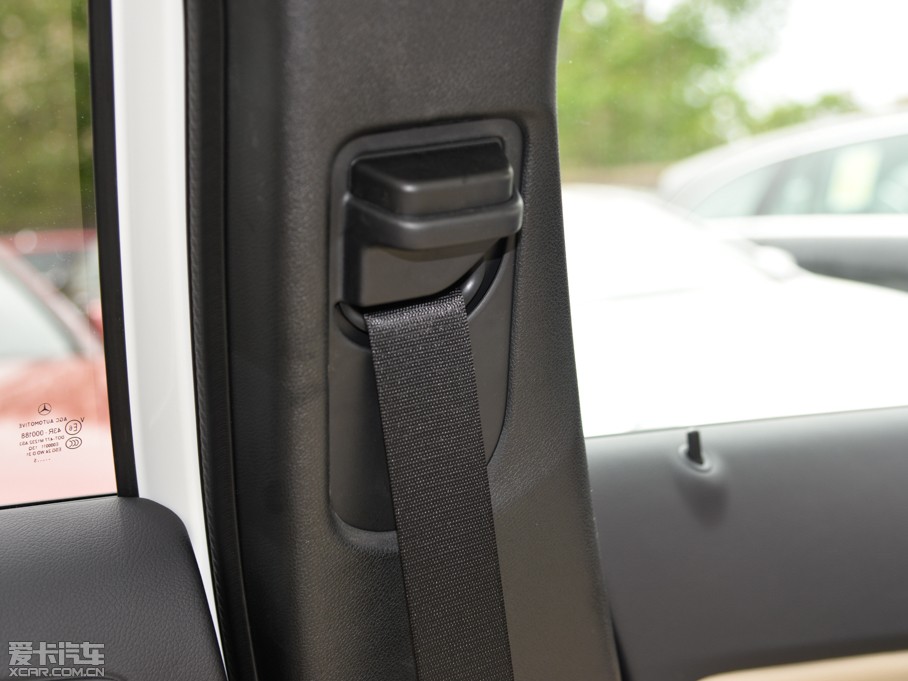 2015YGLA GLA 200 r(sh)